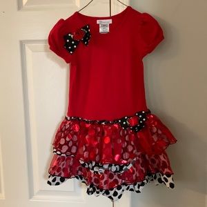 For your little show off, who look and feel good in the dress. Size 5 .